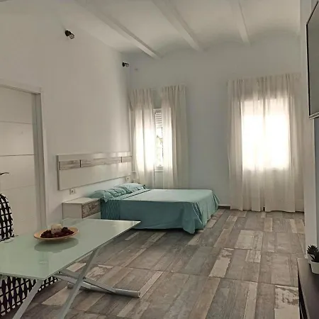 Apartament Modernos En Ciudad Jardin Kordoba